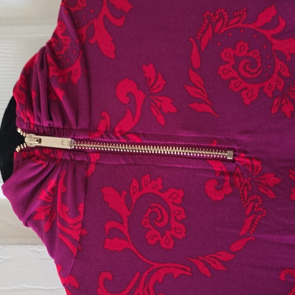 LIZ CLAIBORNE WOMEN'S PETITE LONG SLEEVES MAGENTA FANCY EMBELLISHED BLOUSE PXL - Picture 4 of 16